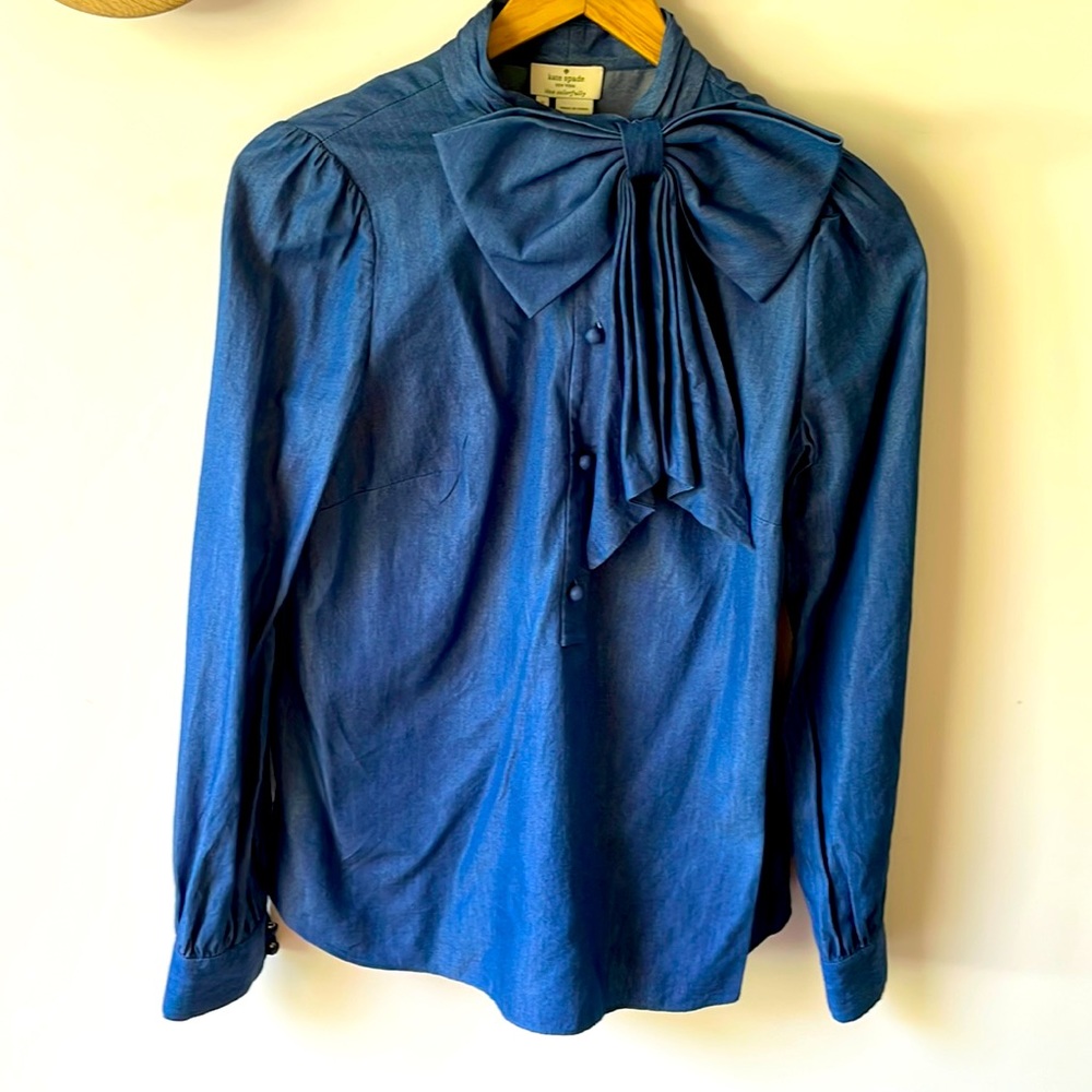 Kate Spade Denim Chambray Blouse with Bow Size 2 - Picture 2 of 4